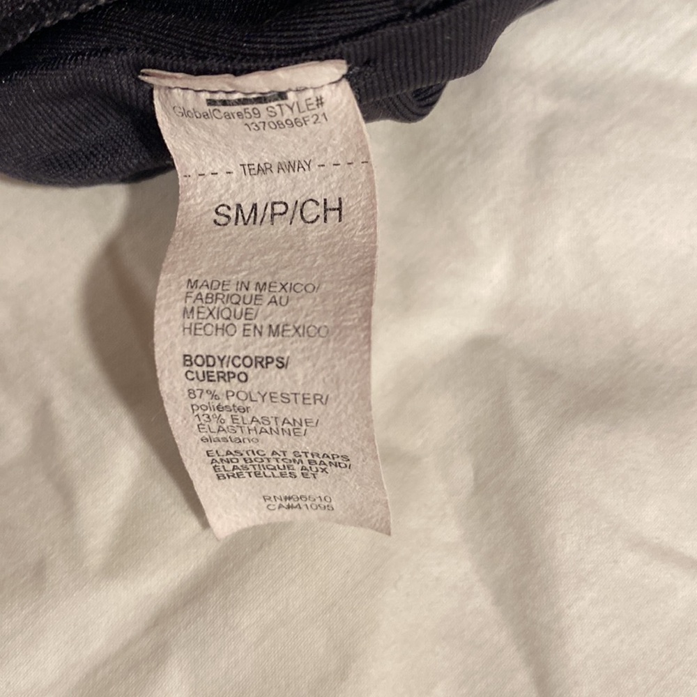 GIFTED Under Armor Black Cross Back Strapped Low Sports Bra Girl Small Petite - Picture 3 of 7